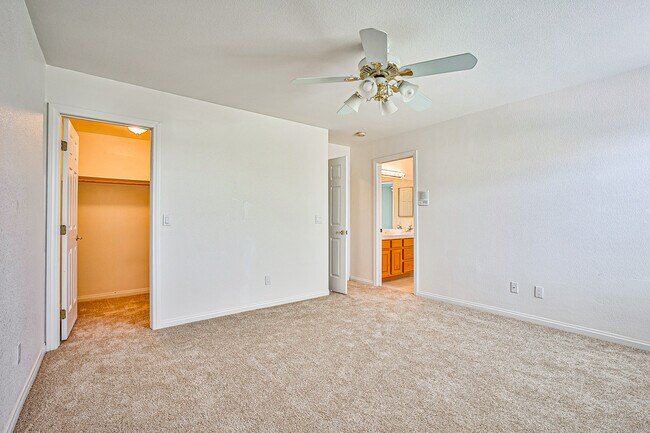 Building Photo - 6025 Egan Crest Dr