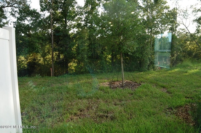 Building Photo - 689 Holly Lks Dr