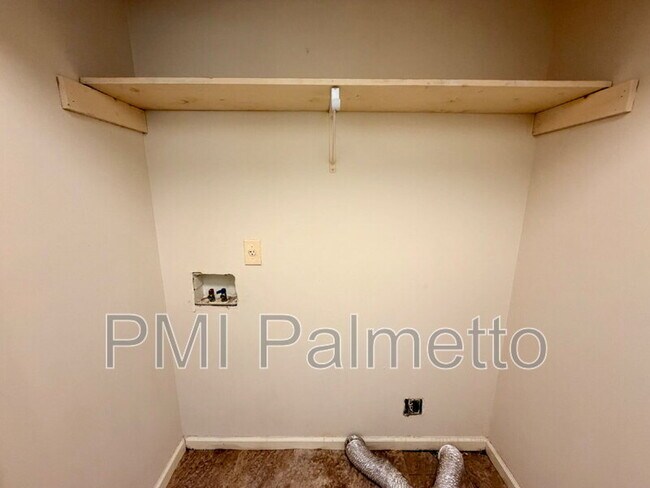 Building Photo - 119 Chatham Forest Cir
