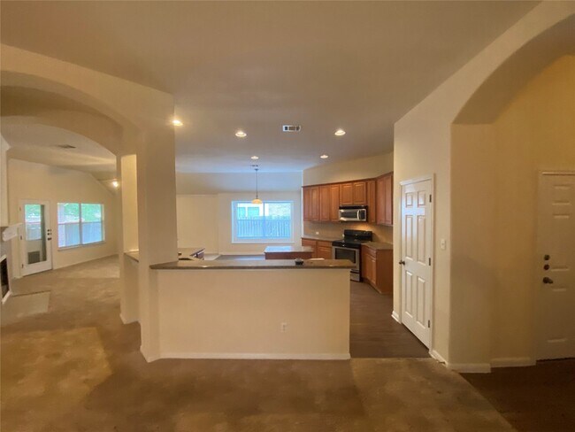 Building Photo - 1002 Mesquite Hollow Pl