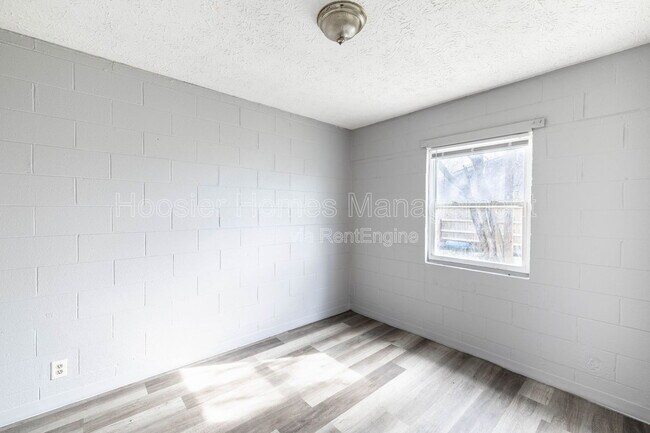 Building Photo - 1254 W 23rd St