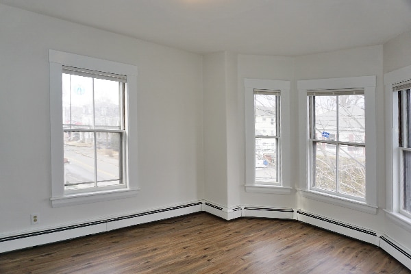 Building Photo - 29 Maple St