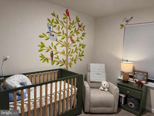 Building Photo - 288 Macoun Way