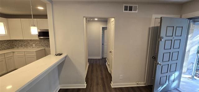 Building Photo - 2021 Costa Mesa Dr