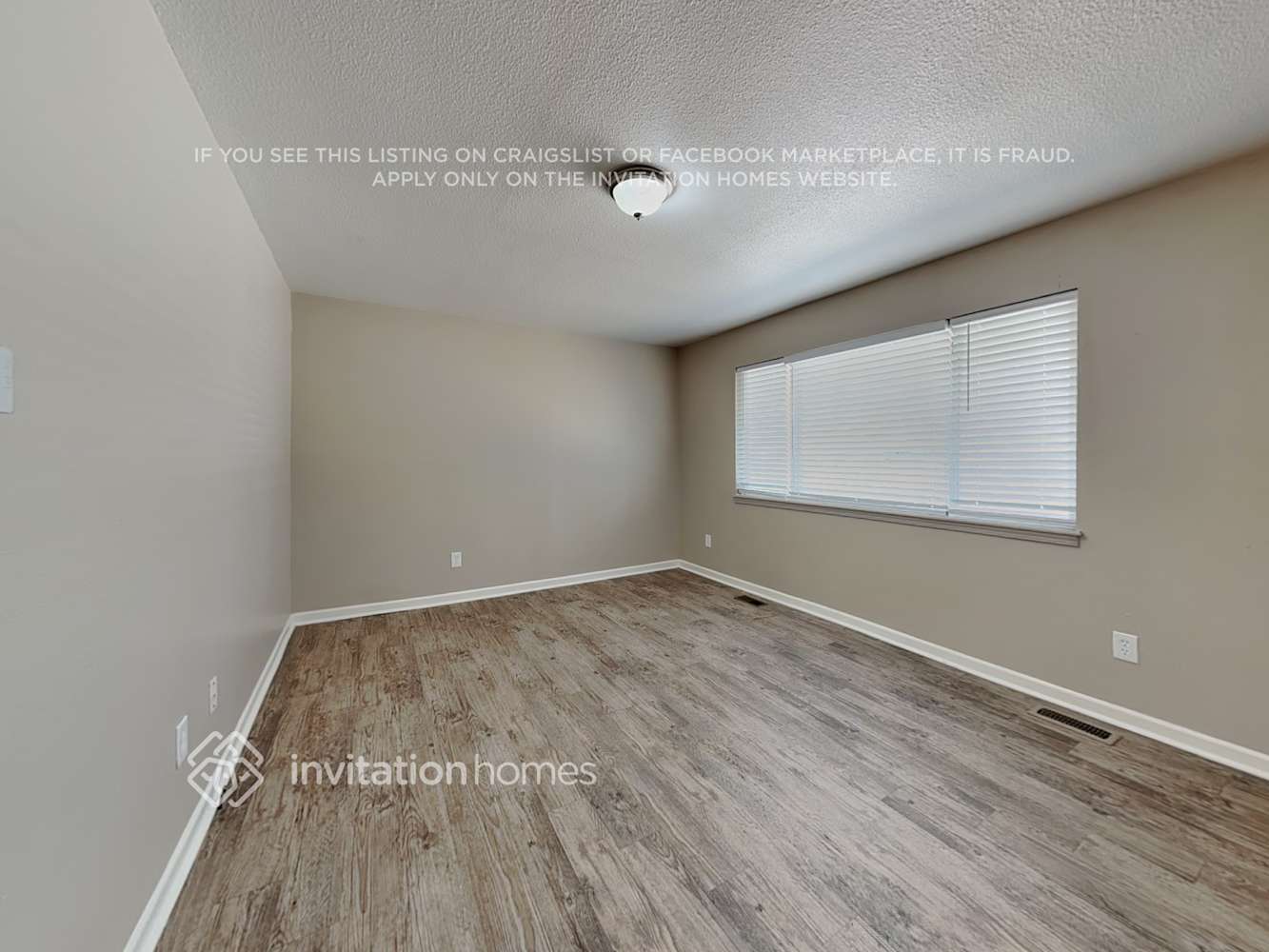 Building Photo - 7025 Burroback Ct