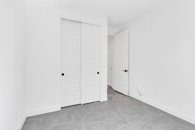 Building Photo - 13281 W Crimson Ter