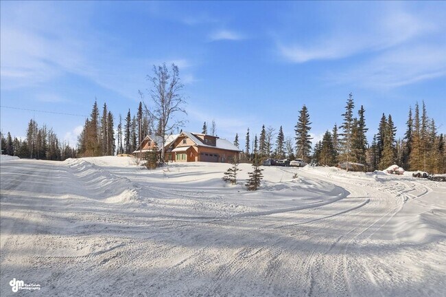 Building Photo - LONG TERM LUXURY RENTAL