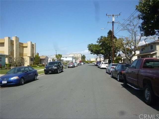 Building Photo - 15910 Harvard Blvd