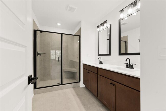 Building Photo - 3575 Overlook Rd NW