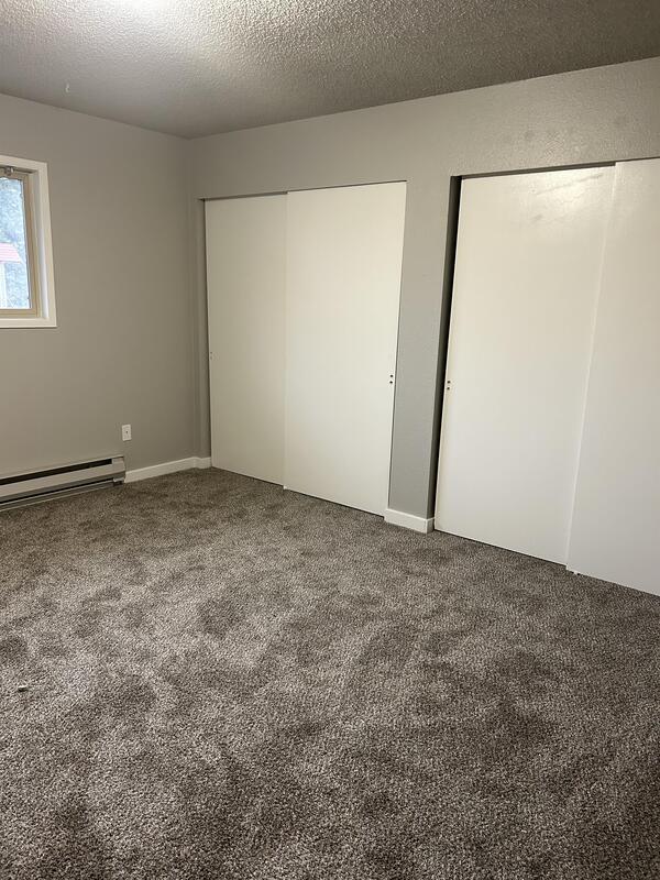 Building Photo - 3437 Redwood Ave