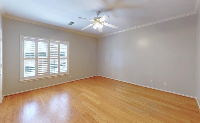 Building Photo - 728 Tirrell St