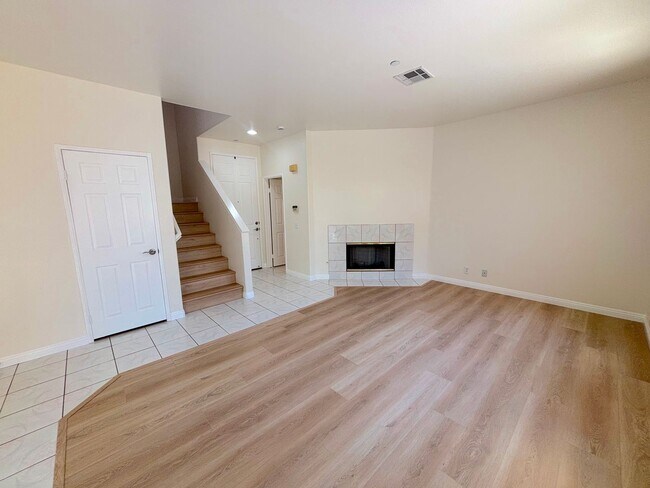 Building Photo - Very clean and upgraded 4 bedroom home in Buena Park