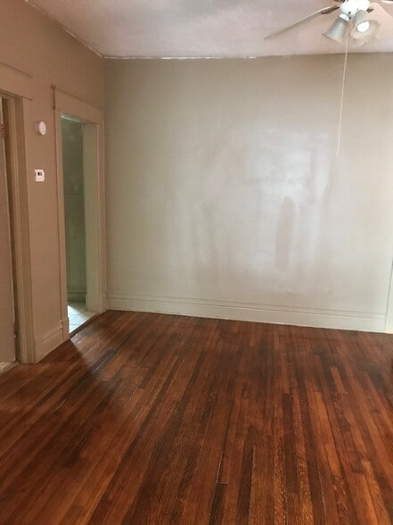 Building Photo - 3604 E 58th St