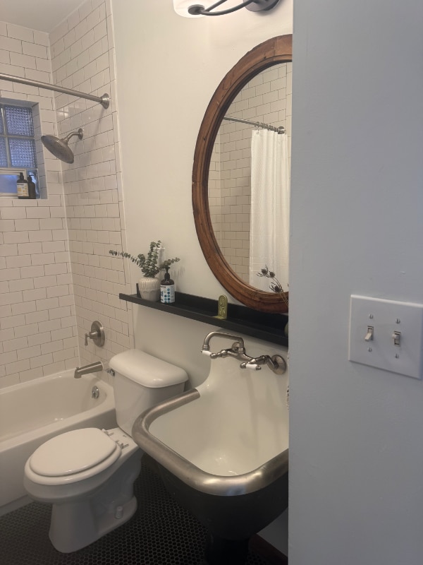 Building Photo - 1622 Pleasant St