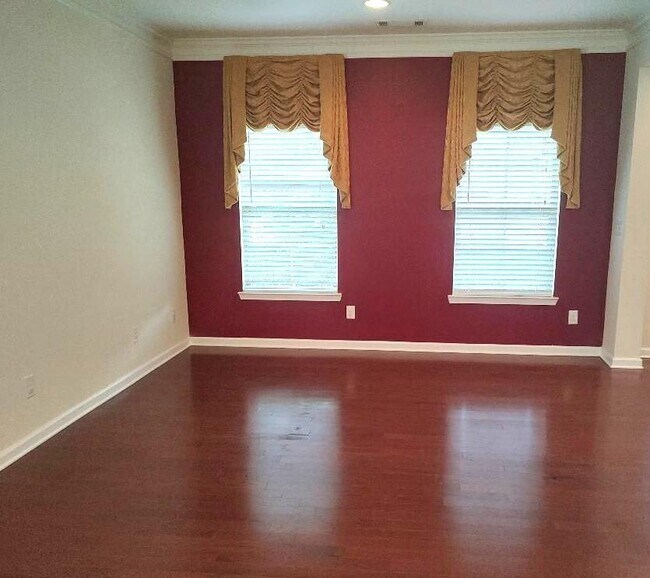 Building Photo - 7255 Rocking Horse Ln
