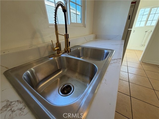 Building Photo - 890 4th St