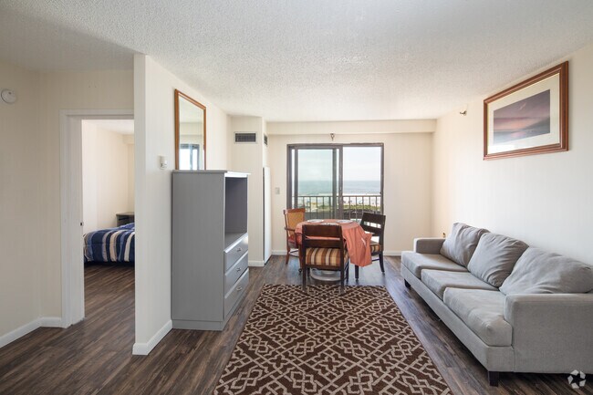 1BR 1 BA - Window On The Water