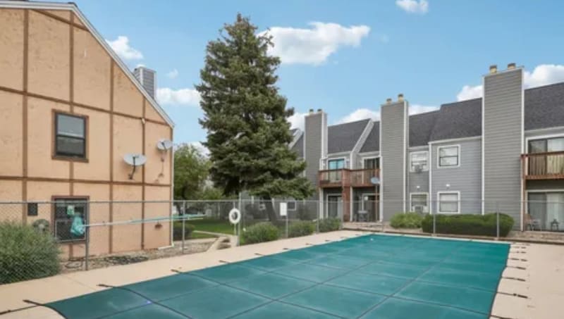 Building Photo - 225 E 8th Ave