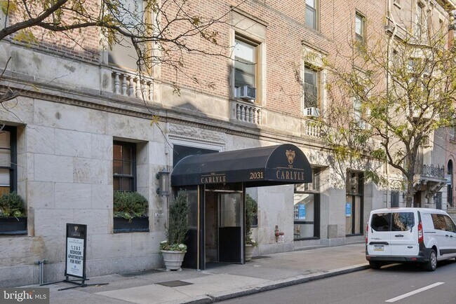 Building Photo - 2031 Locust St