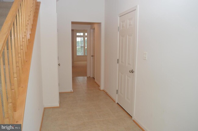 Primary Photo - 200 Monroe Point Dr