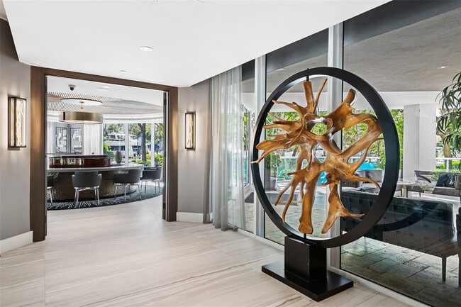 Building Photo - 333 Las Olas Way