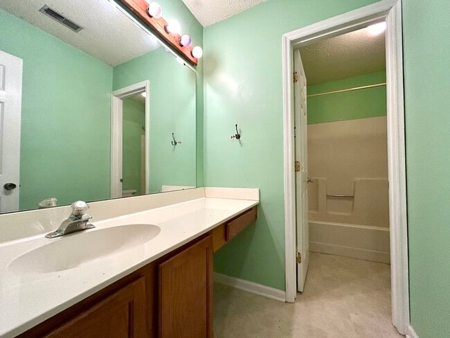 Building Photo - 1210 Somersby Ln