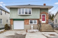 Building Photo - 9 Bay Beach Ave