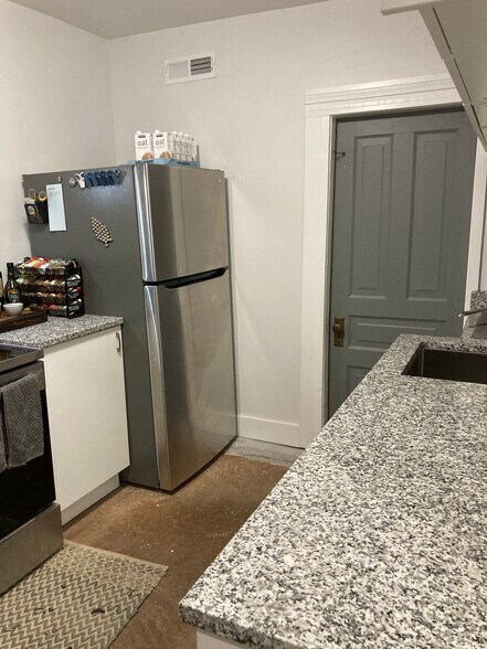 Building Photo - 4111 Tennessee Ave