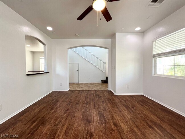 Building Photo - 9004 Beaming Ct