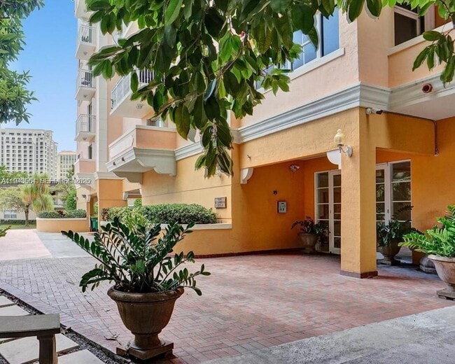 Building Photo - 1 Alhambra Cir