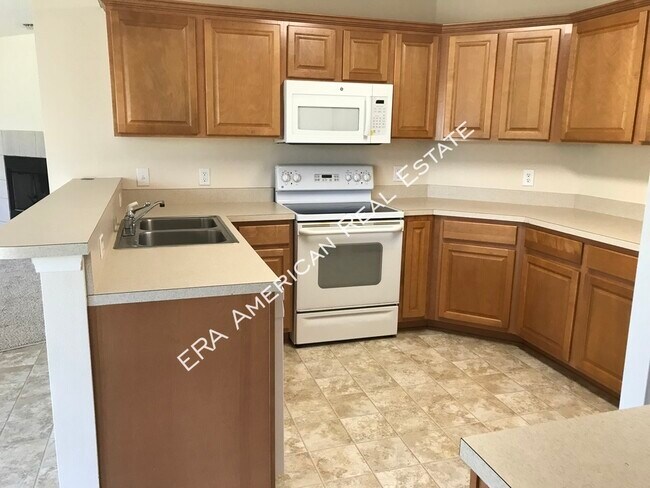 Building Photo - 2642 Hidden Creek Dr
