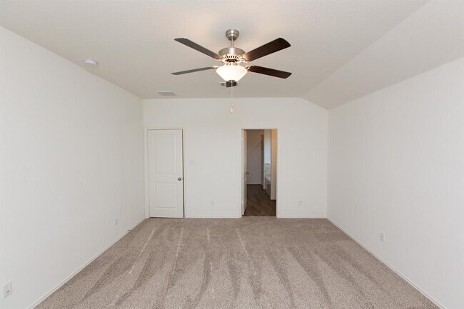 Building Photo - 1003 Honey Locust Wy