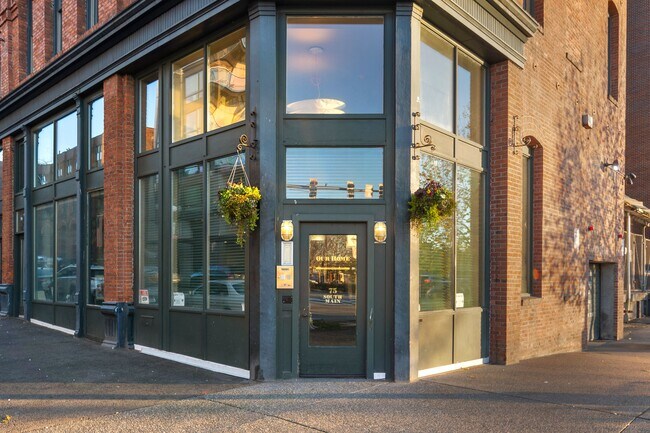 Building Photo - 75 South Main St