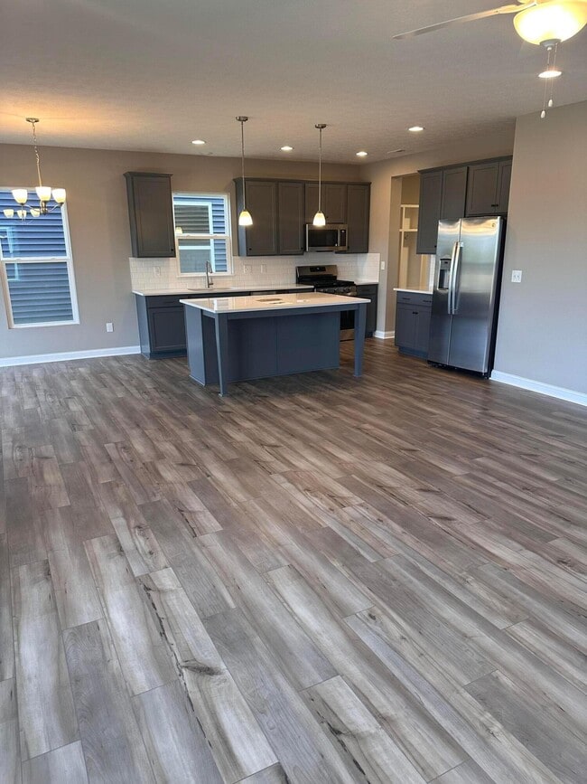 Building Photo - 2027 Aerotrain Ct N