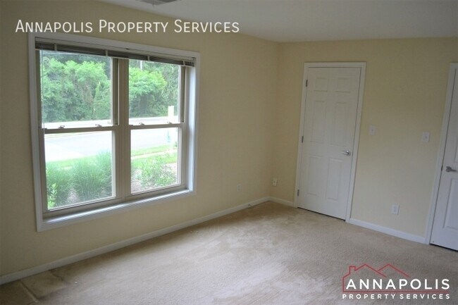 Building Photo - 1146 Cove Rd