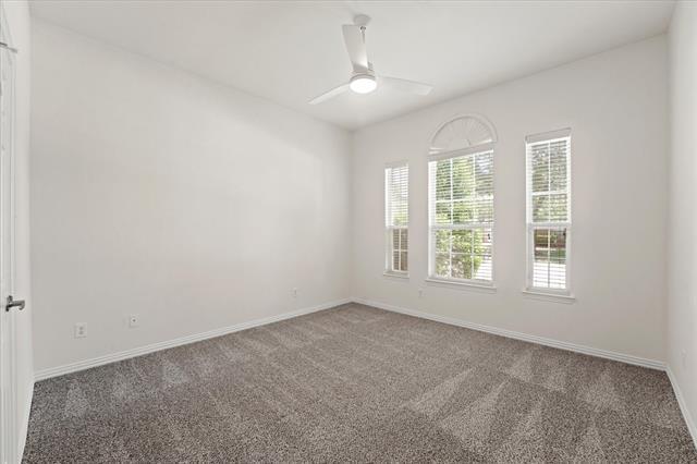 Building Photo - 8908 Red Oaks Dr