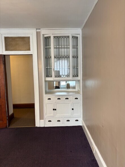 Building Photo - 1404 Washburn St