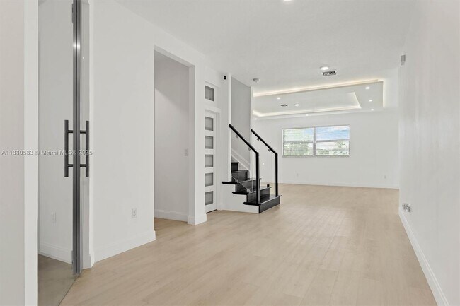 Building Photo - 3520 Haldin Pl