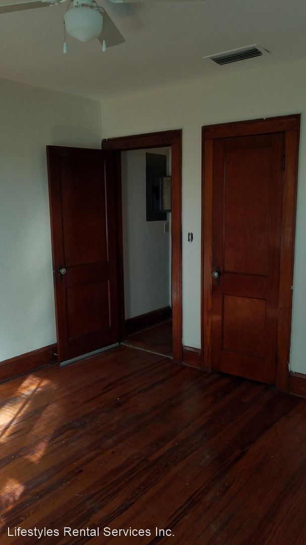 Building Photo - 3 br, 1 bath House - 6410 N Pearl St