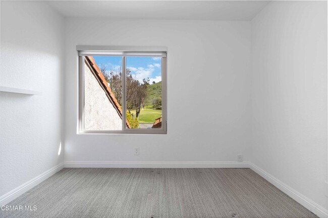 Building Photo - 646 Via Colinas