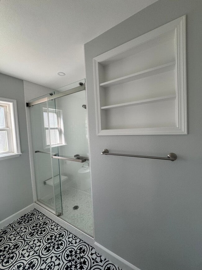 Building Photo - CULVER CITY STUNNING REMODEL 3 BDRM 1 BA. HOUSE FOR LEASE!