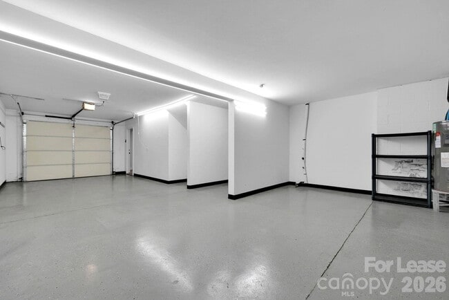 Building Photo - 163 Forest Ridge Rd