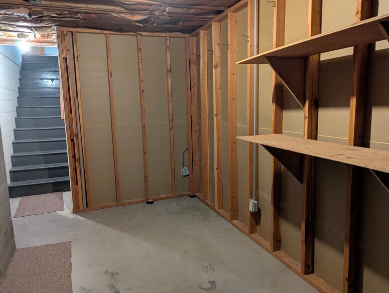 Storage area below the living space - 2143 19th Avenue