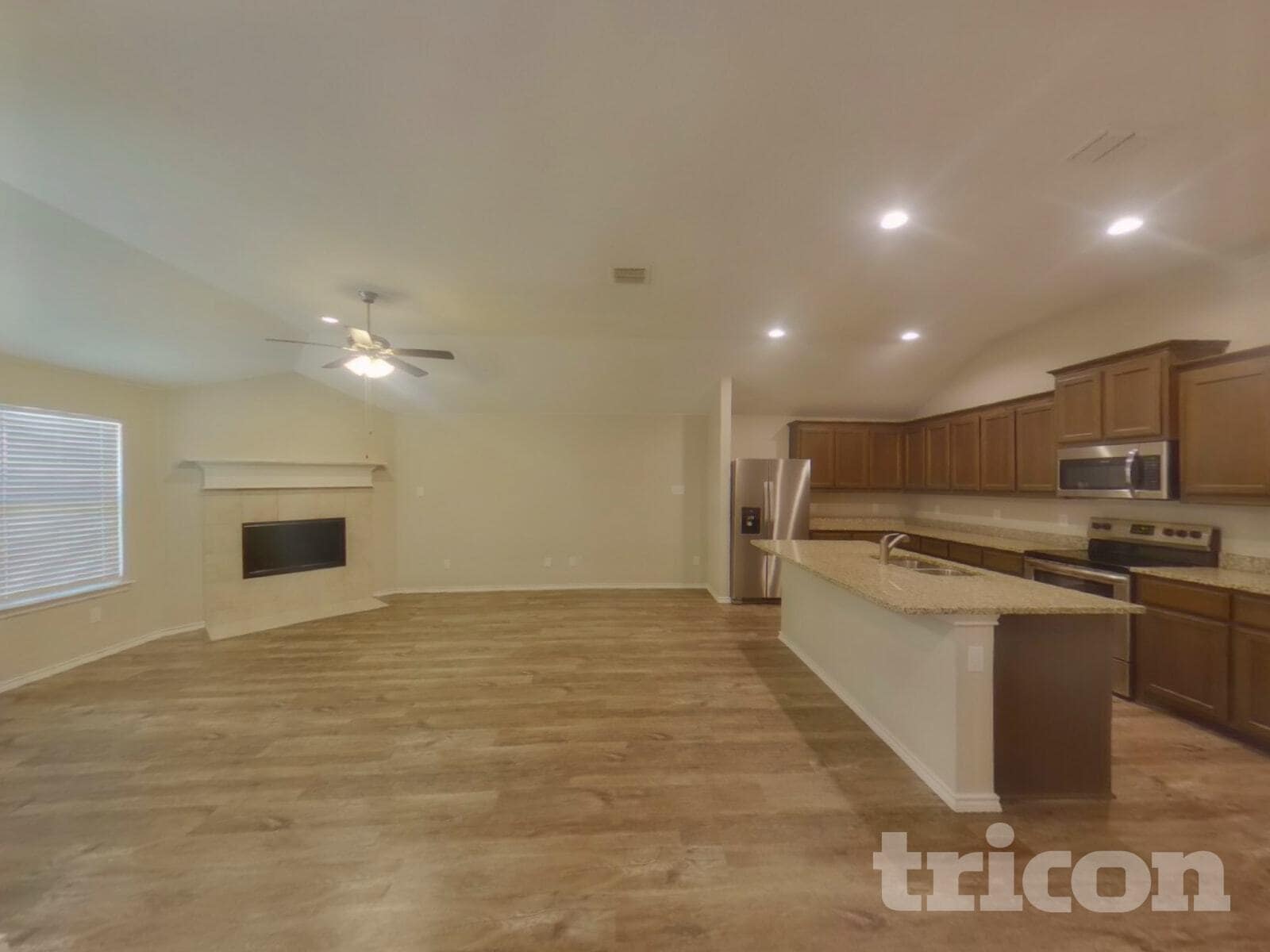 Building Photo - 2565 Hadley St