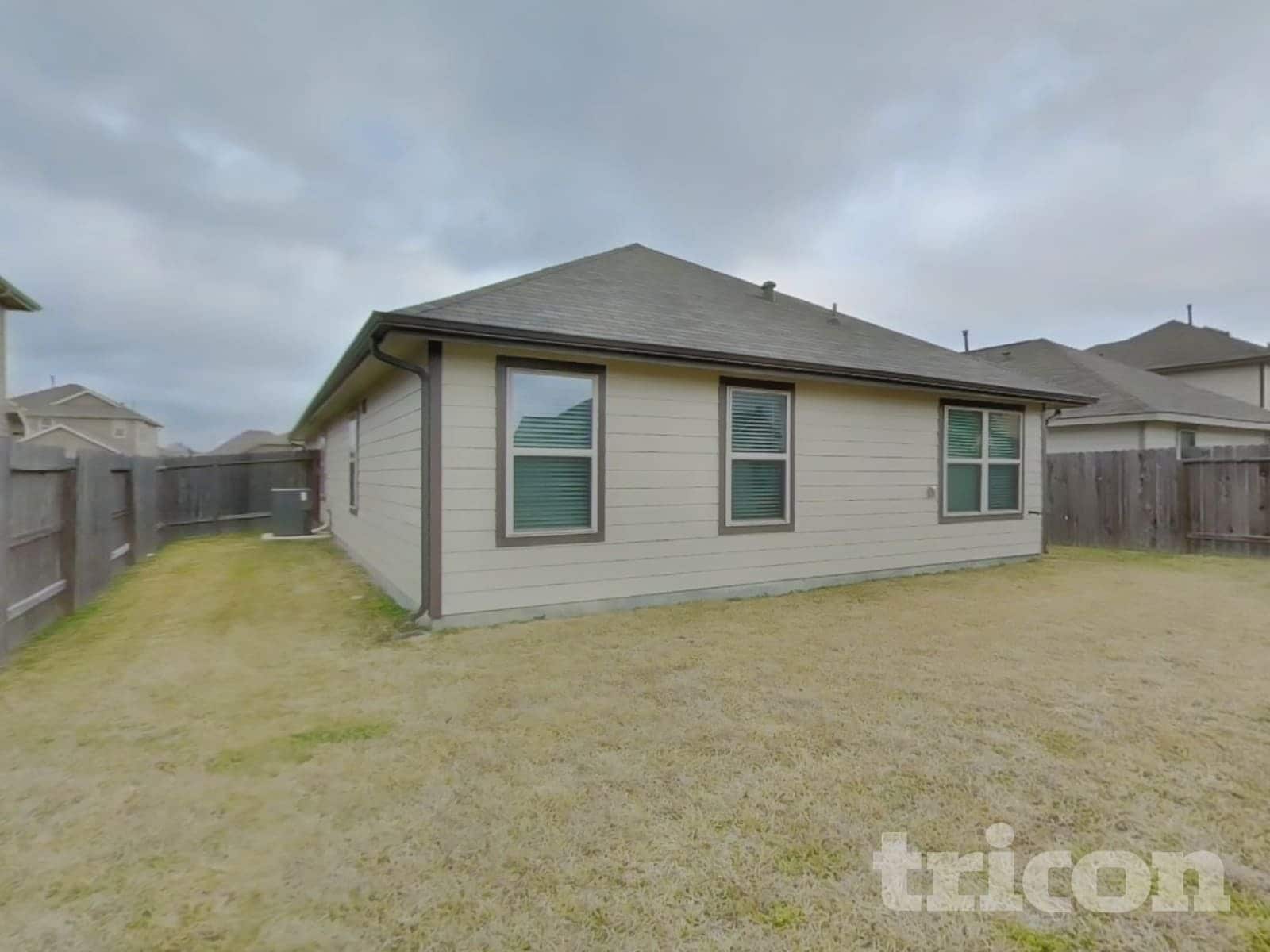 Building Photo - 11151 N Lake Mist Ln