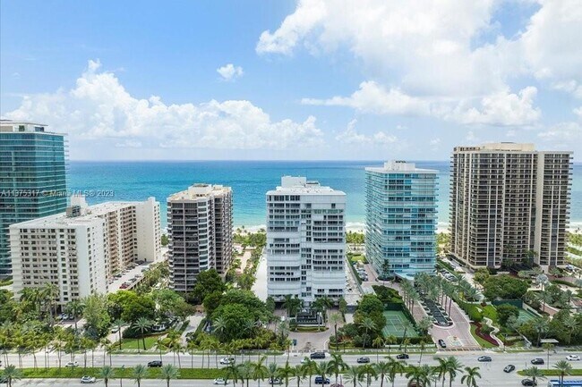Building Photo - 10155 Collins Ave