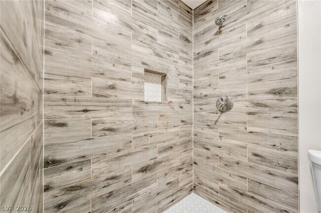Building Photo - 1405 Vegas Valley Dr