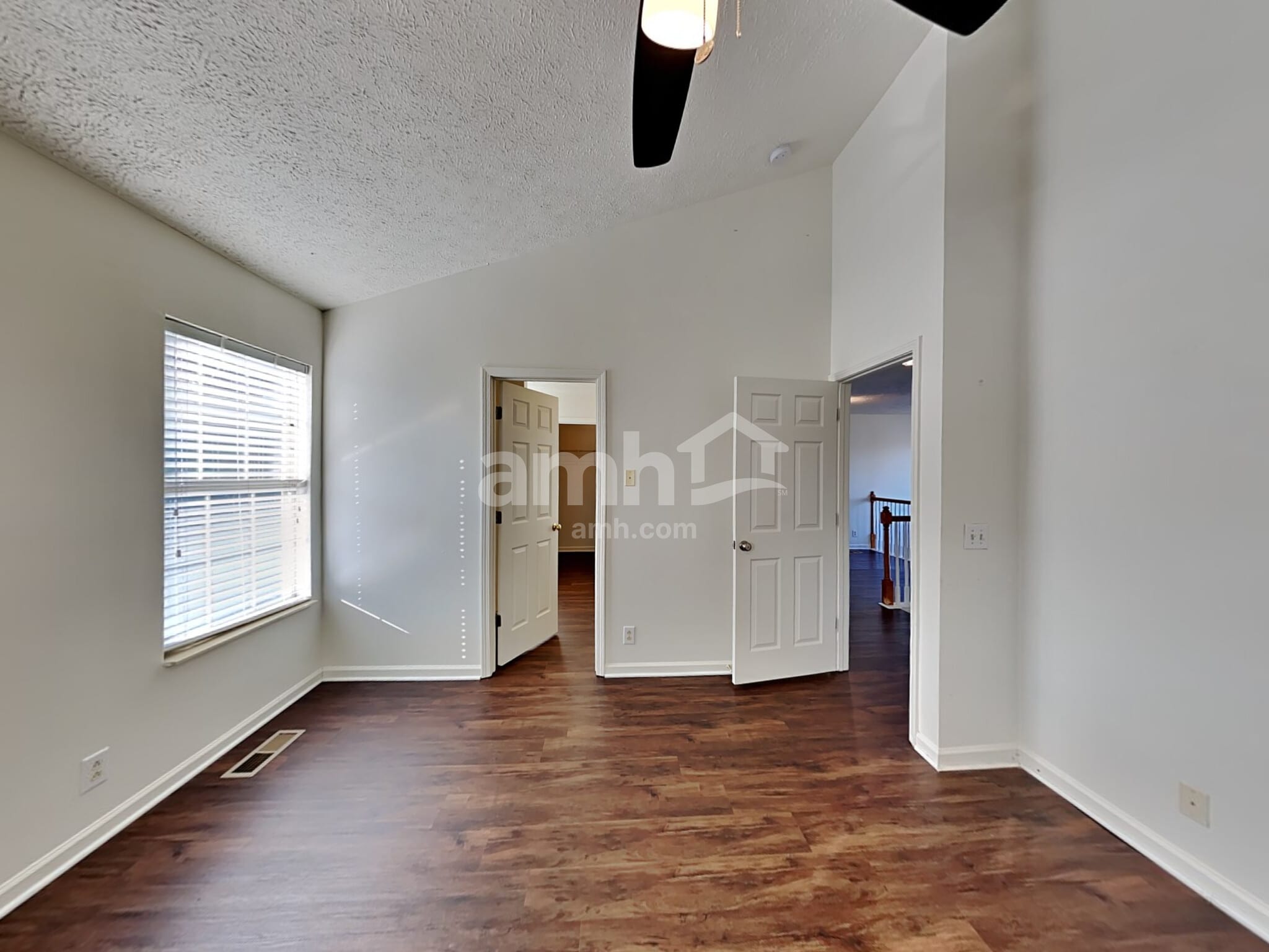 Building Photo - 120 Rose Garden Ln