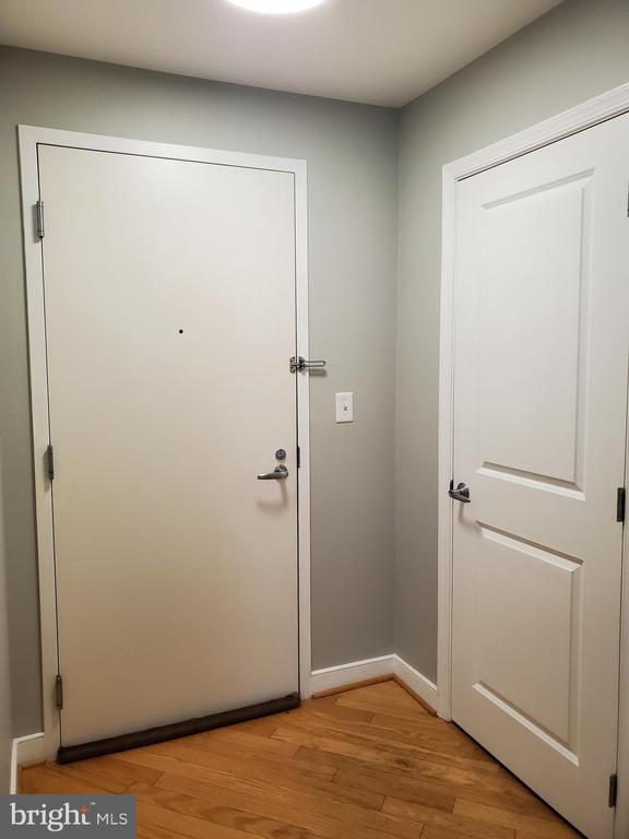 Building Photo - 155 Potomac Passage