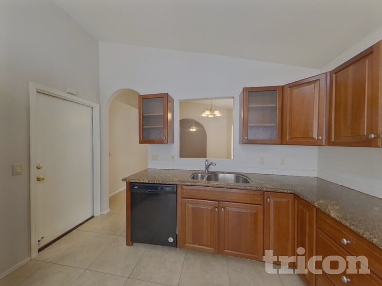 Building Photo - 1938 E Wagoner Rd